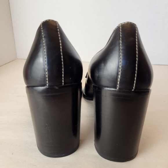Circa Joan&David black leather white stitching heeled loafer size 9M - Picture 6 of 16